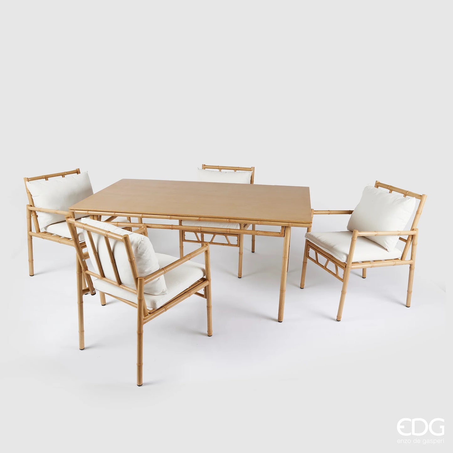EDG - Ensemble table et chaises en bambou