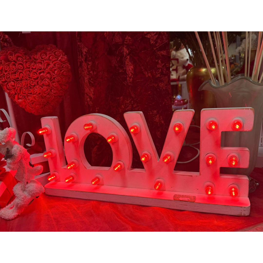 Garden Foggia - Scritta Love Con Luci