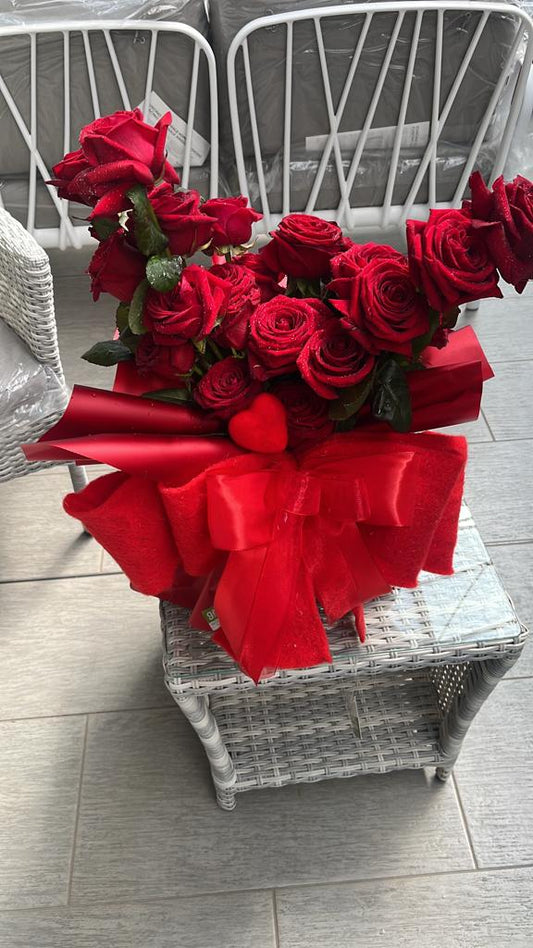Garden Foggia - Composizione con 35 rose rosse
