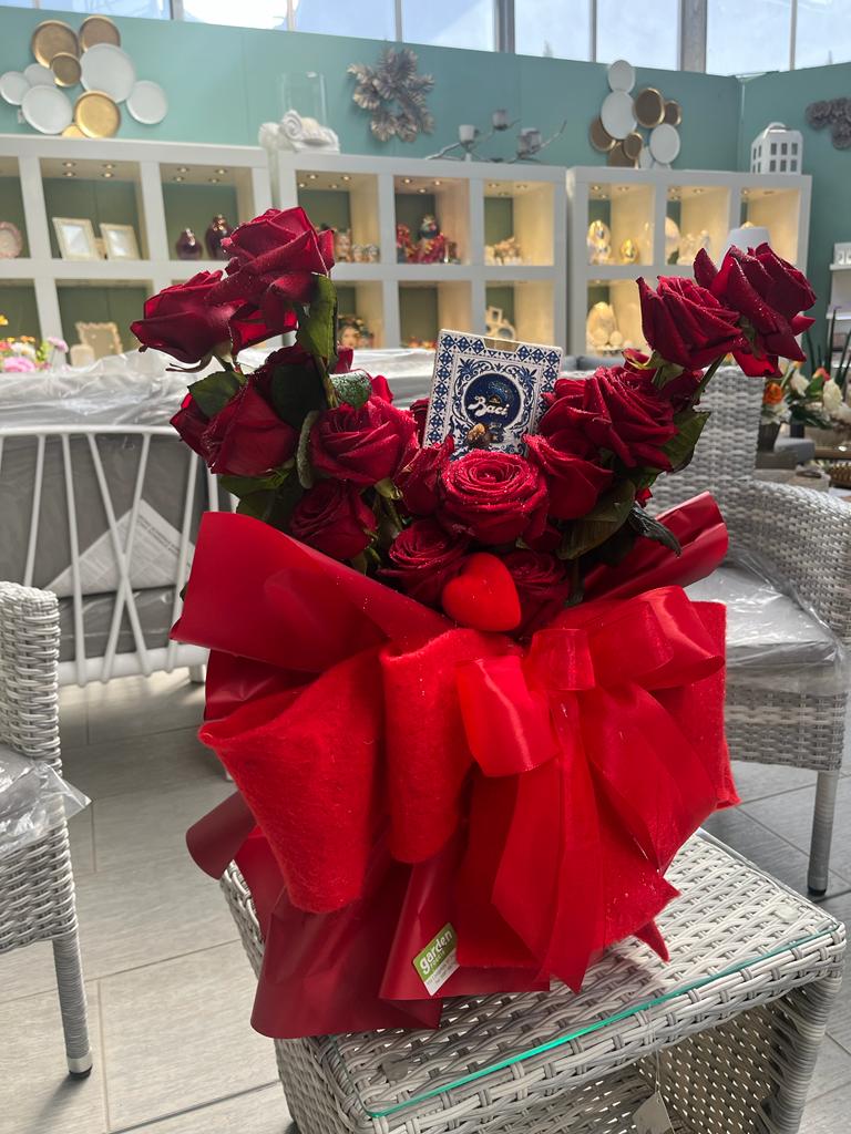 Garden Foggia - Composizione con 35 rose rosse